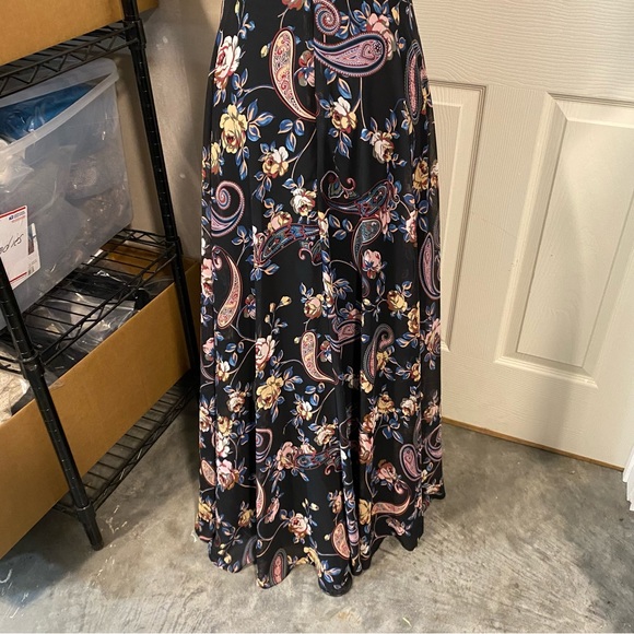 Lulu’s Dress Women’s Small Floral Maxi Full Off Shoulder Sleeveless Flowy Dress - Picture 10 of 11